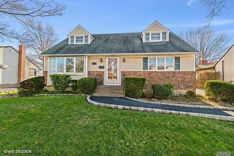 1st image of 3740 Ferndale Dr