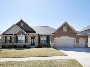 333 Sturbridge Dr, Saint Charles, MO 63303