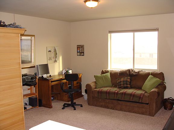 Media/Office/Living area ??