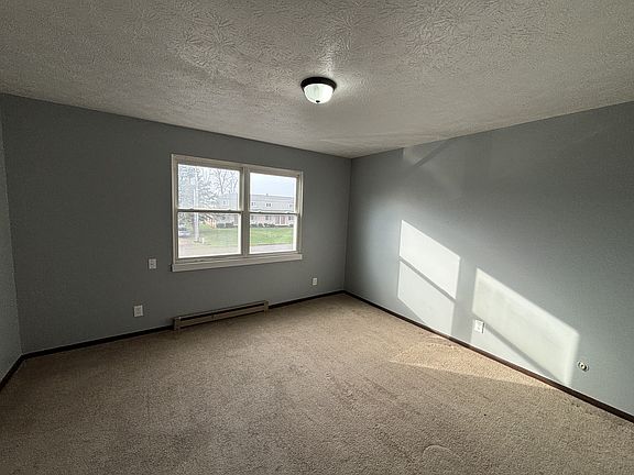 5th image of 3851 Timberview St NW