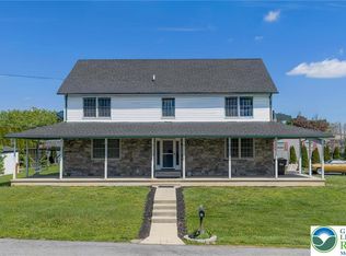 44 W 4th St, Nazareth, PA 18064