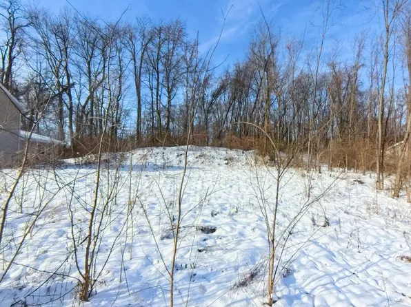 2603 Emerson Forest Pkwy, South Bend, IN 46614