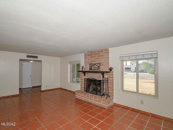 4th image of 4710 W De La Canoa Dr