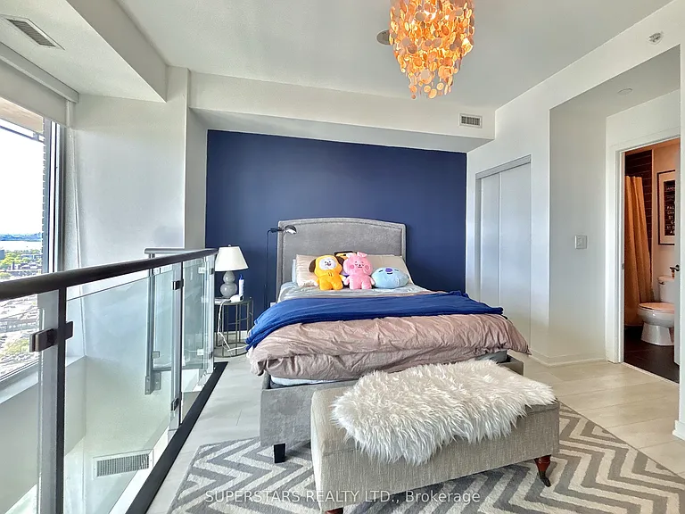 150 E Liberty St #2410 — Photo 7