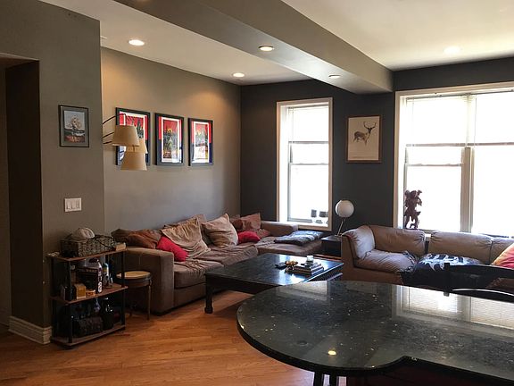 4th image of 1032 N Mozart St #1