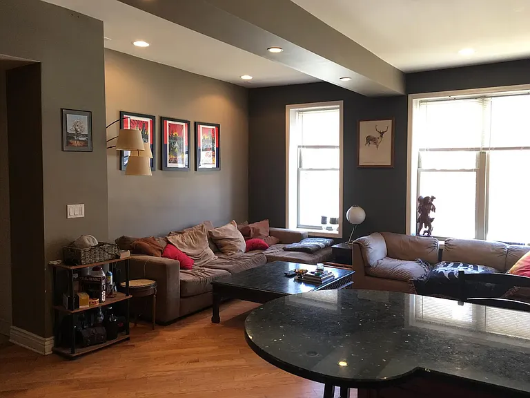1032 N Mozart St #1 — Photo 4