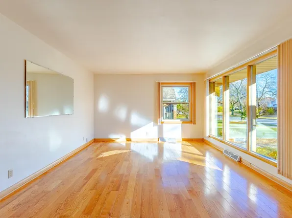 2254 West Bolivar AVENUE, Milwaukee, WI 53221