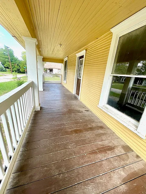 3 bed, 1400 sqft, $1,150 — Photo 2