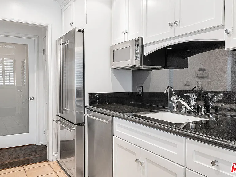315 N Swall Dr #303 — Photo 9
