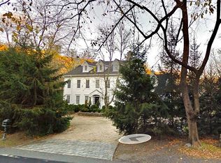 1062 Old Post Rd, Bedford, NY 10506