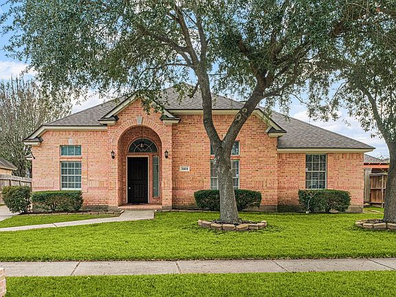 2nd image of 3404 Hickory Creek Drive