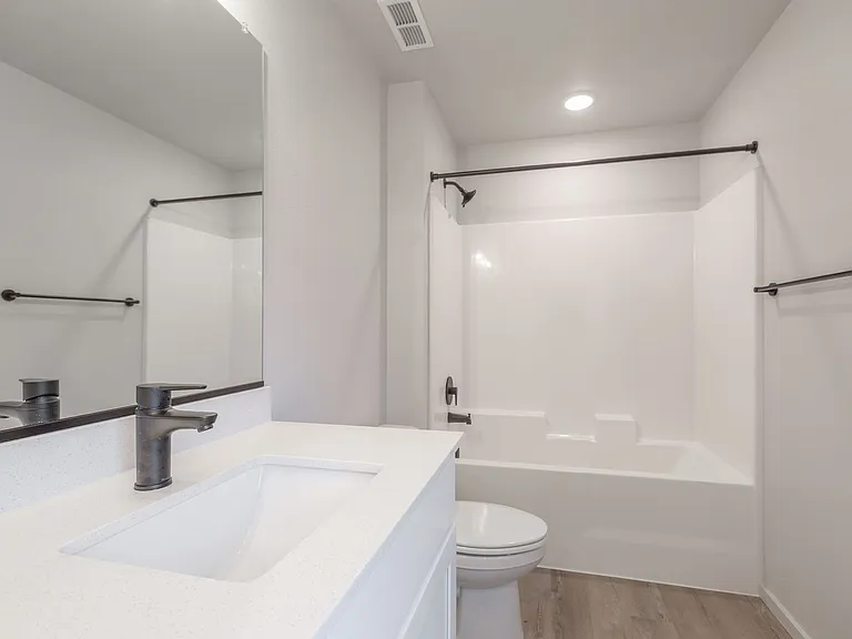 4202 NE Morrow Rd — Photo 46