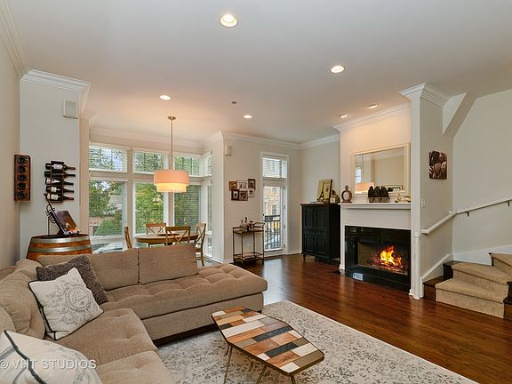 5th image of 2900 N Paulina St