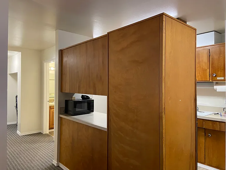 4731 12th Ave NE #101 — Photo 4