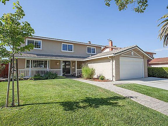 2nd image of 281 Los Palmos Way