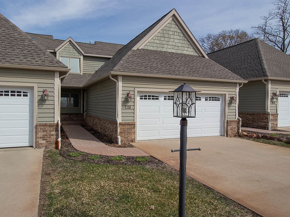 1st image of 108 Clubhouse Dr #3