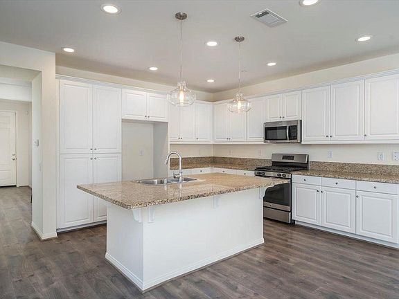 3rd image of 26801 Trestles Dr