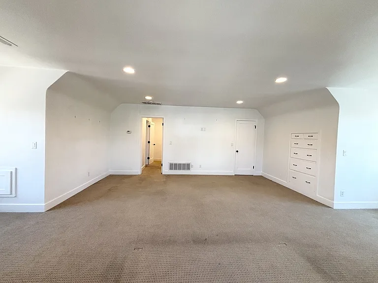 77 E Hillside Ave #1 — Photo 21