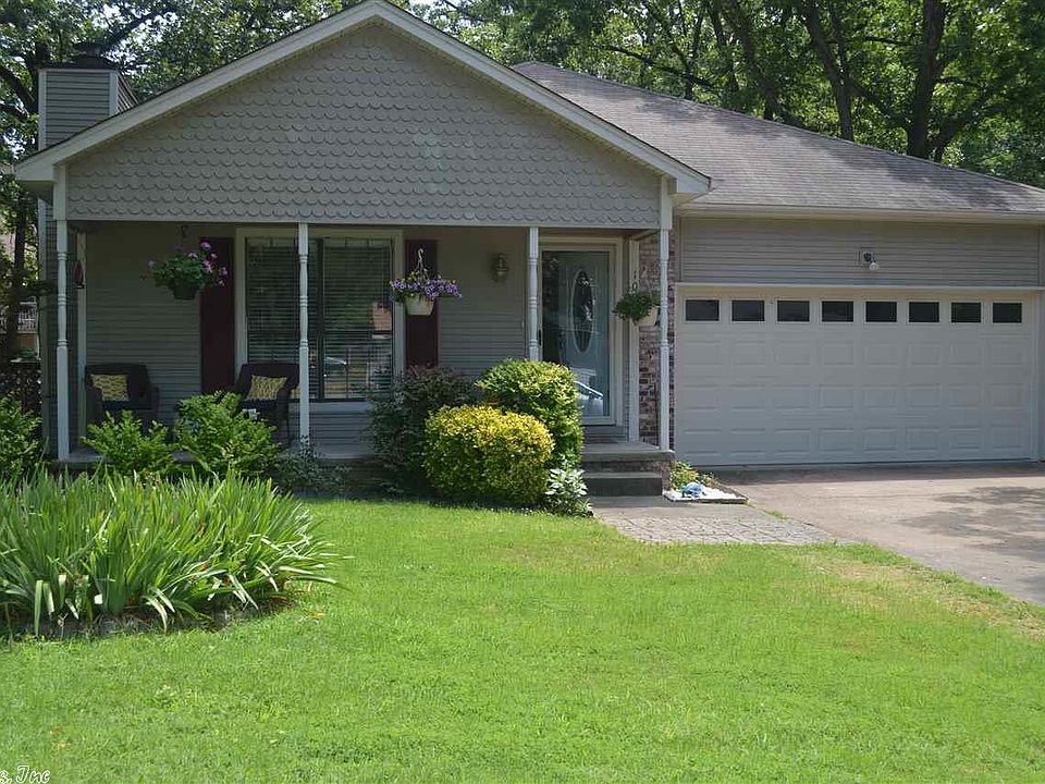 1st image of 1005 Parkway Place Dr