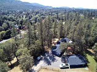 350 Rene Dr, Shady Cove, OR 97539