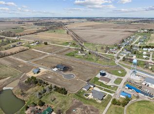 700 Sunset Blvd, Shellsburg, IA 52332