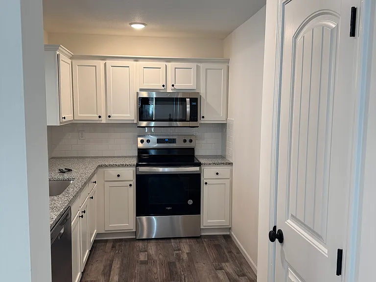 2719 Chasehire Dr — Photo 11