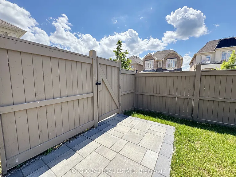 82 Madoc Pl #BASEMENT — Photo 7