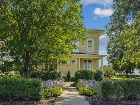 802 & 804 High St, Grinnell, IA 50112