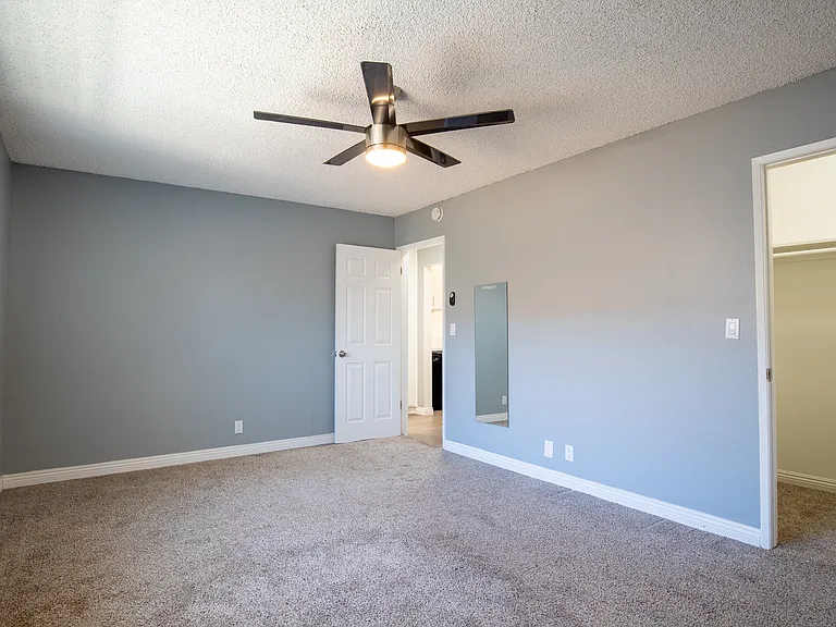 Buena Casa Apartments — Photo 12