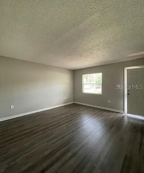 2415 Idlewild St — Photo 12
