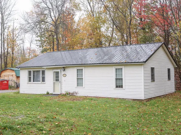 2581 Moosehead Trail, Plymouth, ME 04969