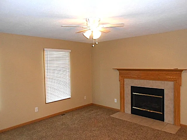 4 bed, 2.5 bath, 1518 sqft, $2,230 — Photo 4