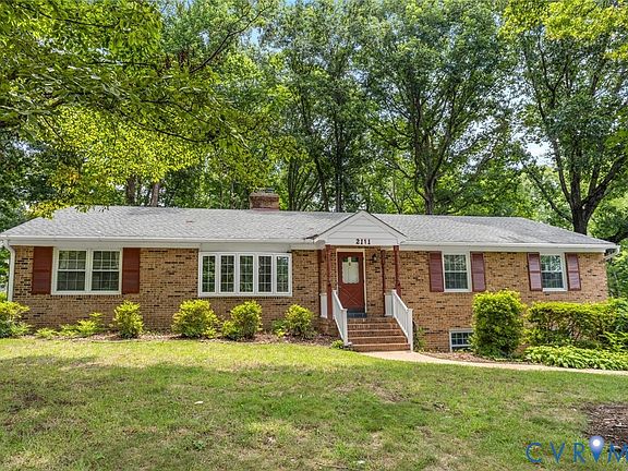 3rd image of 2111 Bloomsherry Dr