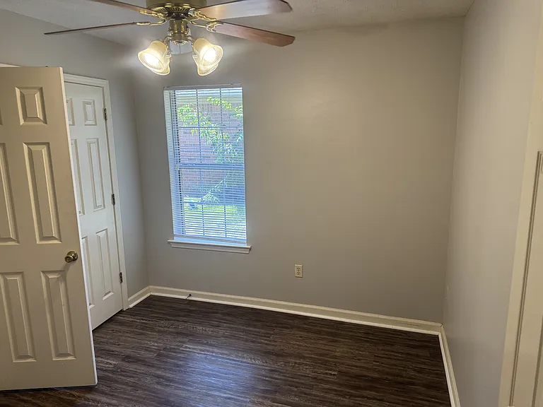 1435 Arapaho Trl — Photo 9