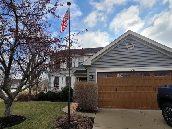 5716 Breezeland Rd, Carpentersville, IL 60110