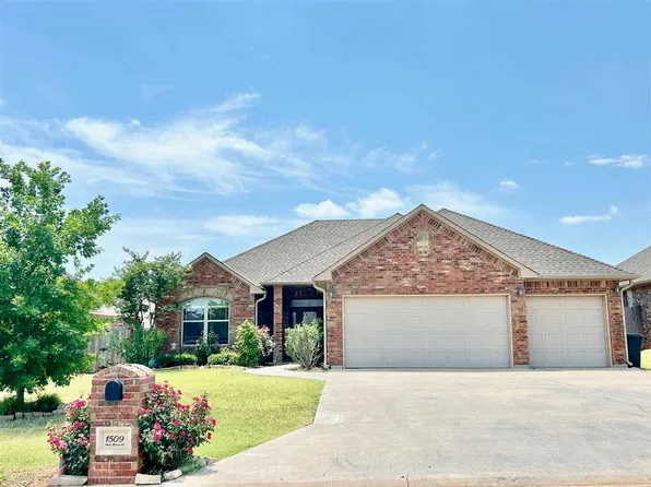 1509 NE Stonehouse Dr, Elgin, OK 73538
