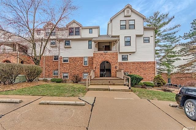 1st image of 7004 Green Tee Ct APT B
