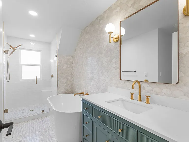 2460 E Dimple Dell Rd — Photo 9