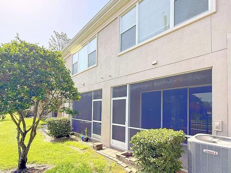9818 Fan Palm Way #1 — Photo 31