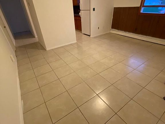 4th image of 15 New York Ave #2