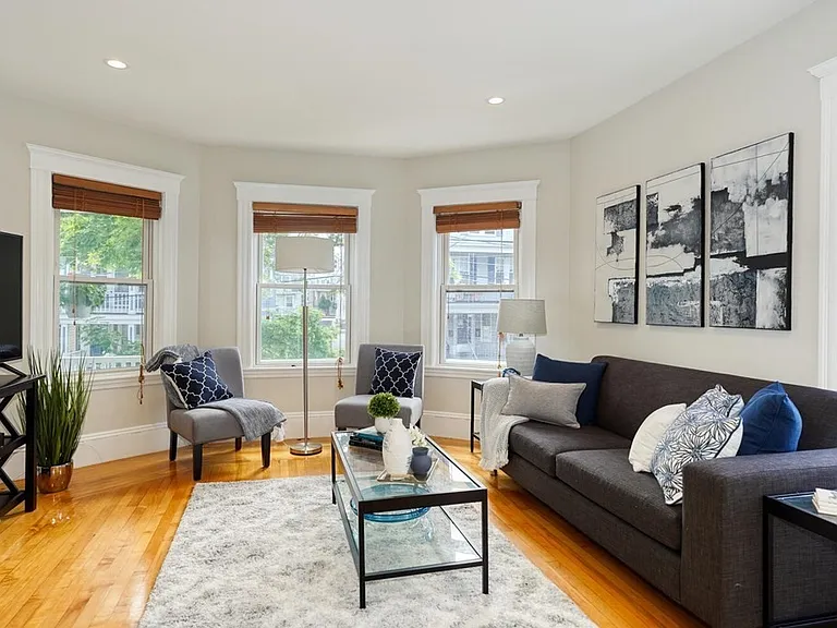 7 Vincent Ave — Photo 7