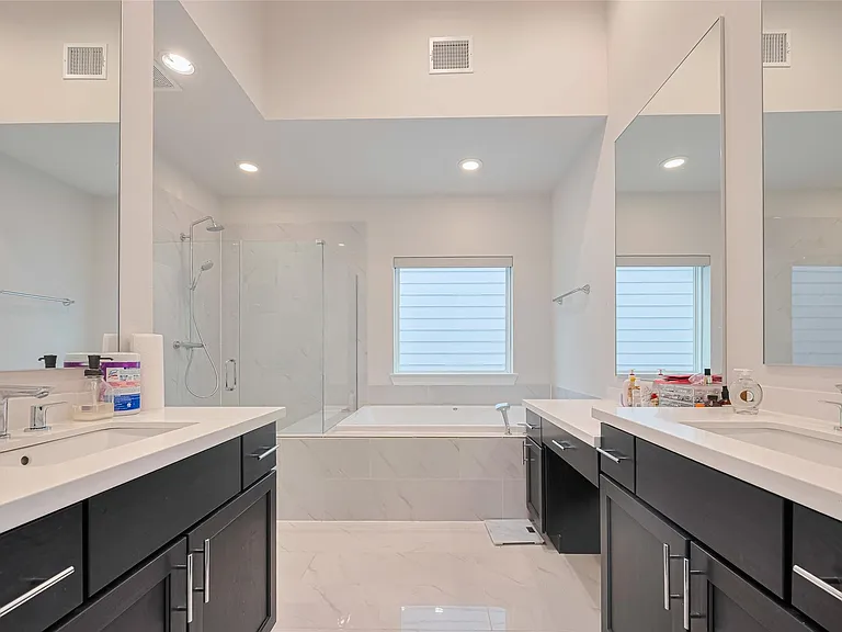 5308 S Capitol St — Photo 17