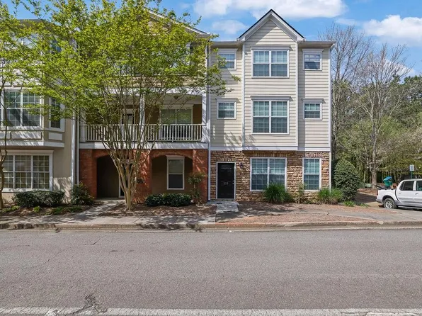 215 Riverstone Commons Cir, Canton, GA 30114