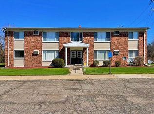 18646 Van Horn Rd, Woodhaven, MI 48183