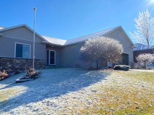 430 51st Ave NW, Rochester, MN 55901