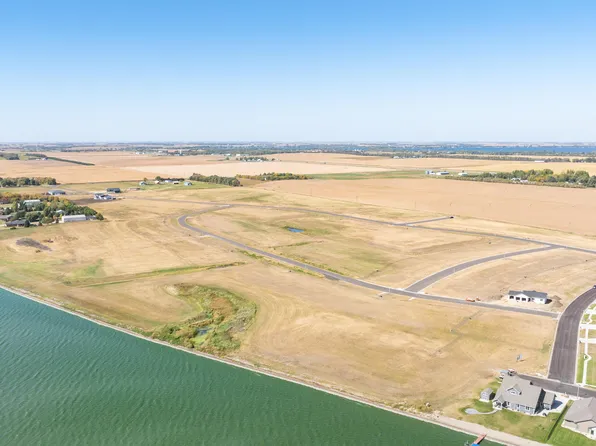 B3 Page D Oaks #4, Watertown, SD 57201