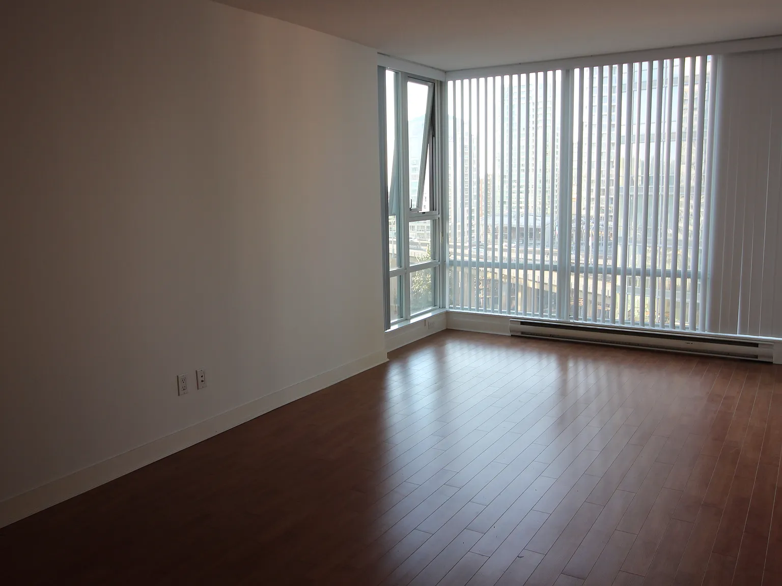 1495 Richards Street Vancouver — Photo 4