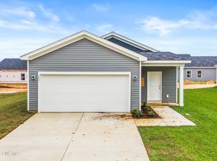 628 S Squires Run Lane, Richlands, NC 28574