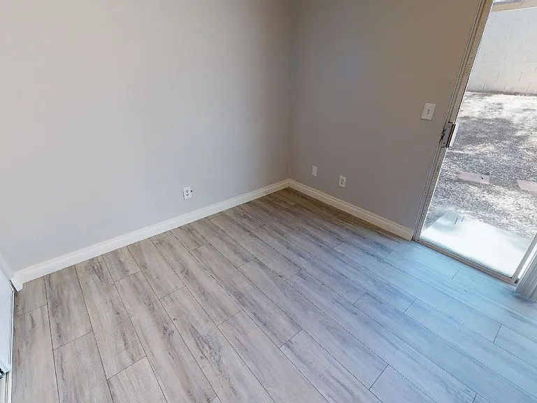 2570 Quail Wood Ct — Photo 16
