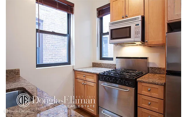 Rented by Douglas Elliman | media 18